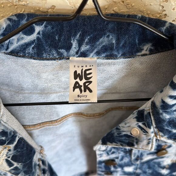 Zumba Fitness The Mission Vest and Break it Free Racer-back Tank Set - Picture 9 of 15